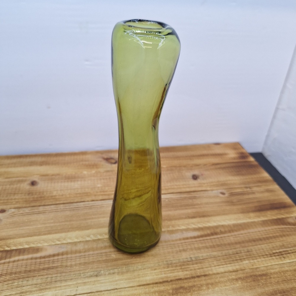 Green Art Glass Abstract Mid Century Modern Bud Vase  8"‎ Tall Vintage